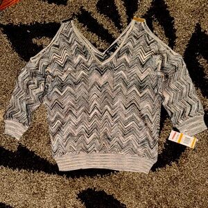 INC International Concepts Black and Green V-Neck Cold Shoulder Sweater